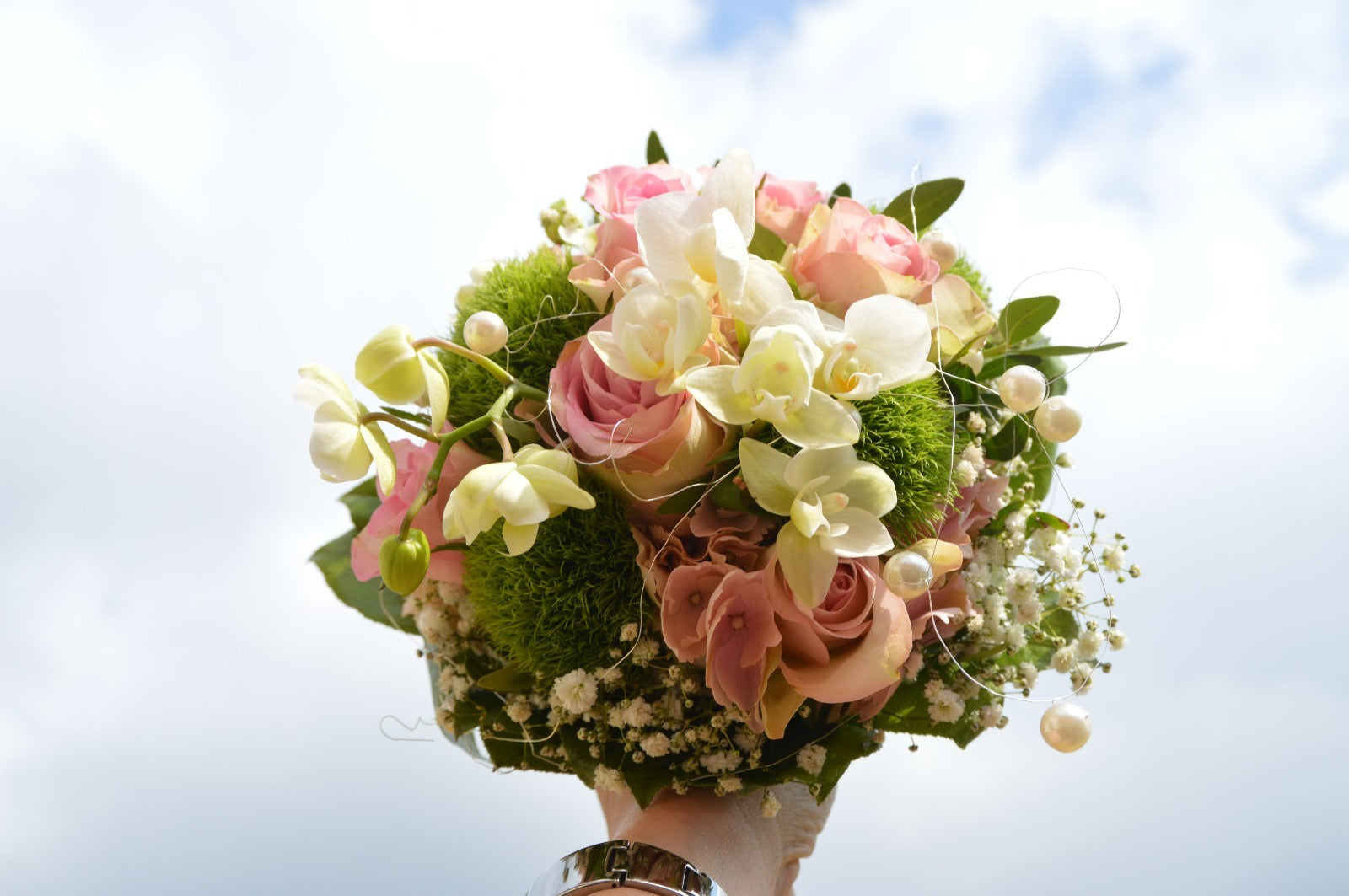 Flowers for Men in Dubai: How to Choose a Masculine Flower Gift