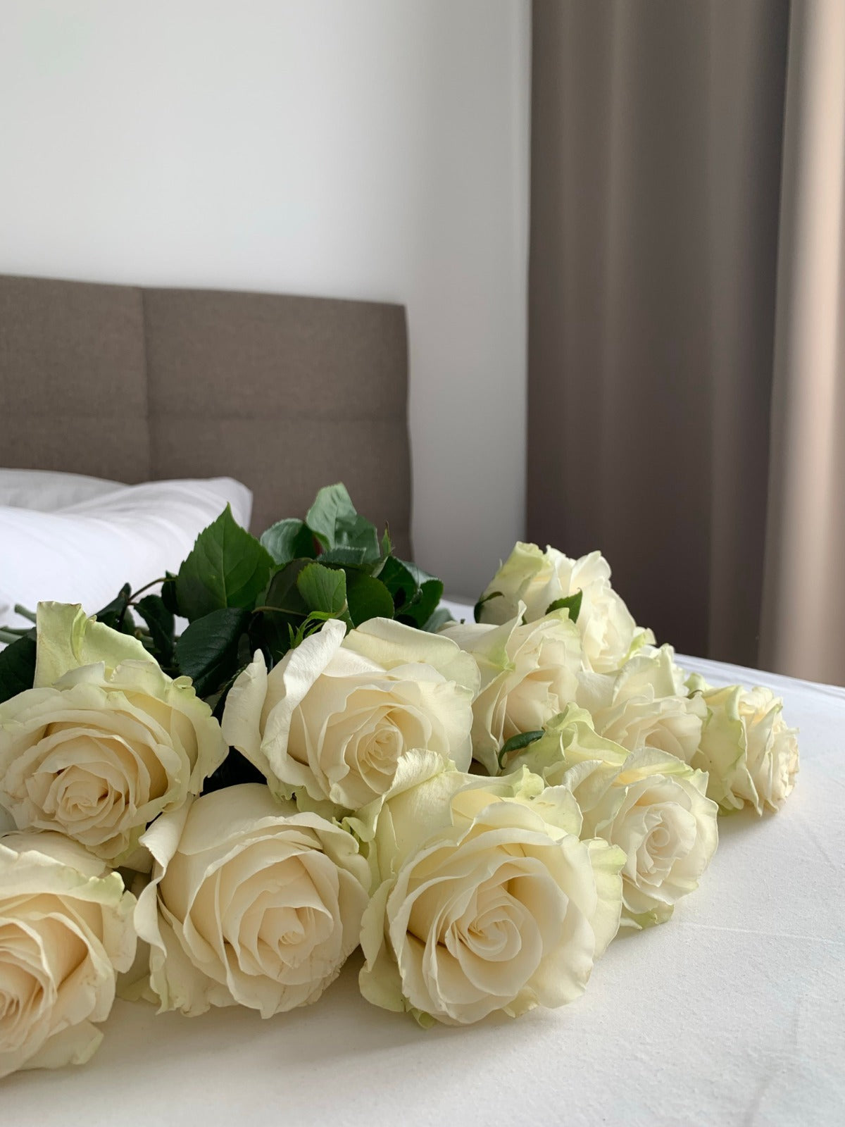 How to Order Flowers to a Dubai Hotel: Delivery Guide for Visitors & Guests