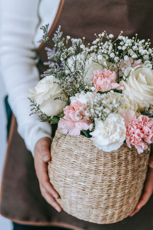 Same-Day vs Scheduled Flower Delivery in Dubai: Which Should You Choose?