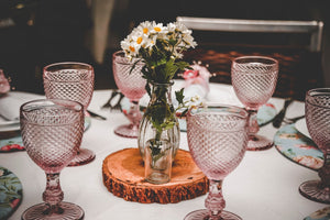Flower Gift for a Host or Dinner Invitation: Dubai Etiquette Guide
