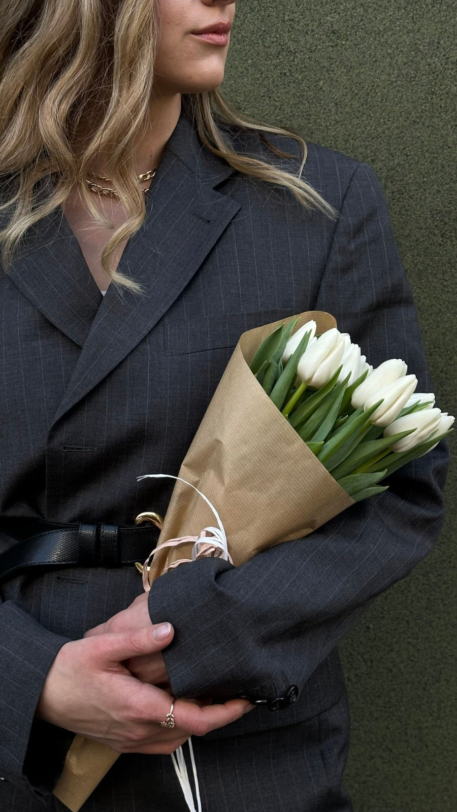 How to Choose Flowers for Office & Corporate Gifting in Dubai