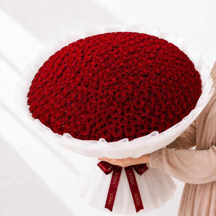Kinza Signature Red Rose Bouquet - 500 Red Roses